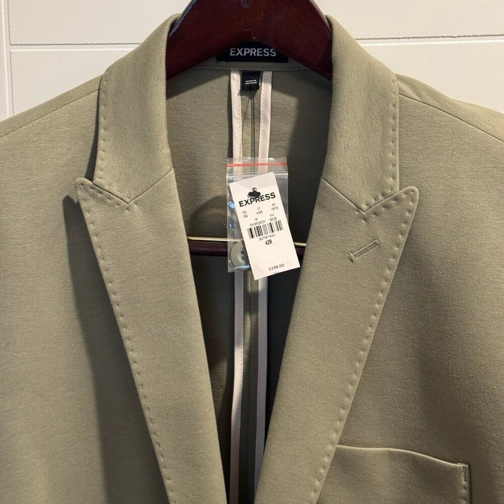 Express Slim Solid Green Knit Suit Jacket 42R NWT - image 3